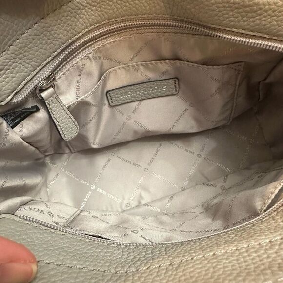 Michael Kors Grey Pebbled Leather Hamilton Tote Shoulder Crossbody Bag Compact - Picture 9 of 13